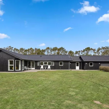 Lk2197-lokken-molleager-1 Feriehus *